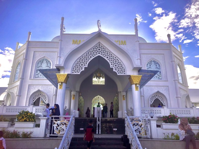 Foto: Masjid Al-Hakim Padang
