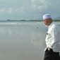 Gubernur Sumatera Barat Mahyeldi Ansharullah meninjau langsung kondisi kawasan di pesisir Kota Padang.