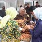 Penyelenggaraan Bazar Ramadan digelar oleh Kejaksaan Negeri (Kejari) Padang Panjang di halaman kantor Kejari setempat, Kamis (12/3/2026).