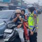 Satuan Polisi Lalu Lintas (Satlantas) Polres Pasaman Barat, Sumatera Barat (Sumbar), menggelar patroli jelang buka puasa (Jelbusa) dan membagikan takjil kepada masyarakat.