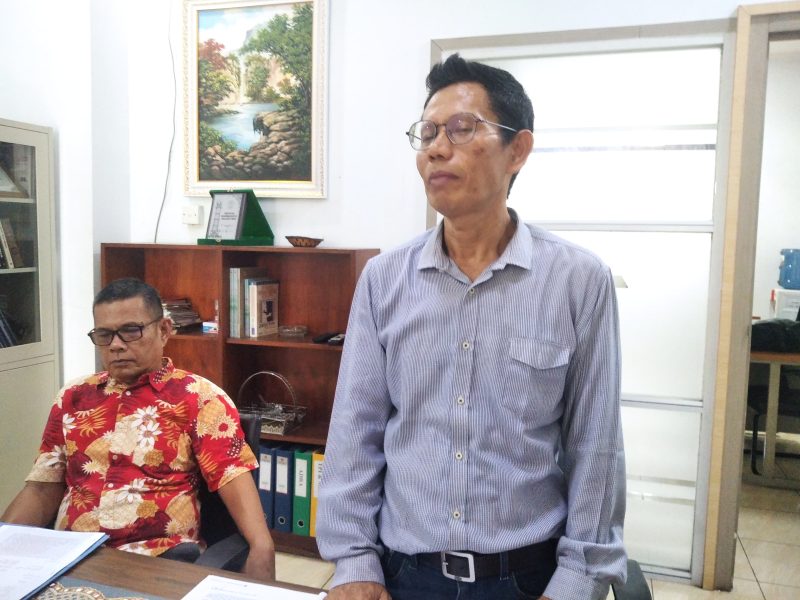 Kuasa hukum Teddy Alfonso, Mardefni menyatakan vonis bebas yang dijatuhkan majelis hakim Pengadilan Tindak Pidana Korupsi (Tipikor) pada Pengadilan Negeri Kelas IA Padang terhadap kliennya membuktikan bahwa dakwaan Jaksa Penuntut Umum (JPU) tidak terbukti di persidangan.