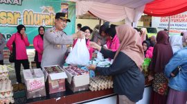 Suasana halaman Markas Komando (Mako) Polres Pasaman Barat mendadak ramai sejak Sabtu (14/3/2026) pagi. 