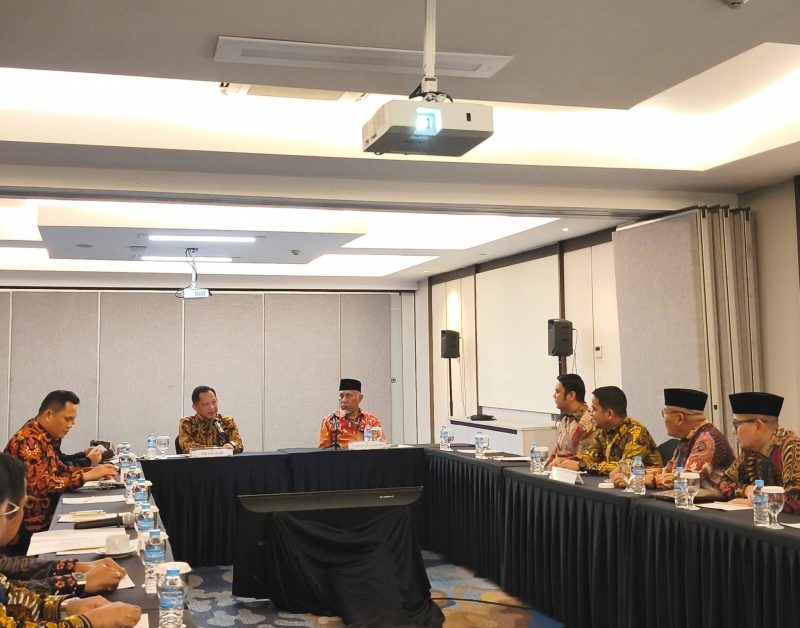 Bupati Pasaman Barat, Yulianto, bersama Sekretaris Daerah Doddy San Ismail menghadiri Forum Ekselerator Negeri 2026 yang digelar di Palembang, Sabtu (25/4/2026).