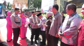 Kedatangan Kapolda Sumatera Barat Irjen Pol. Gatot Tri Suryanta di Markas Komando (Mako) Polres Pasaman Barat, Kamis (30/4/2026), disambut meriah oleh Bupati Pasaman Barat Yulianto bersama Kapolres Pasaman Barat AKBP Agung Tribawanto serta jajaran Forkopimda setempat.