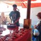Harga ayam potong di Pasar Tradisional Padang Tujuh, Nagari Aua Kuniang, Kecamatan Pasaman melonjak drastis.