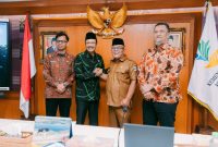 Bupati Pasaman Barat, Yulianto, bersama Wakil Bupati, M. Ihpan, didampingi Plt. Kepala Dinas Sosial Pasaman Barat, Vanvoni Gorbi, melakukan kunjungan kerja dan audiensi ke Kementerian Sosial Republik Indonesia selama dua hari, 27–28 April 2026.