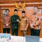 Bupati Pasaman Barat, Yulianto, bersama Wakil Bupati, M. Ihpan, didampingi Plt. Kepala Dinas Sosial Pasaman Barat, Vanvoni Gorbi, melakukan kunjungan kerja dan audiensi ke Kementerian Sosial Republik Indonesia selama dua hari, 27–28 April 2026.