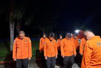 Seorang pria paruh baya dilaporkan hilang, diduga diterkam buaya di aliran sungai Batang Paparian Kecamatan Parik Koto Balingka, Kabupaten Pasaman Barat, Sumatera Barat (Sumbar), Selasa (19/5/2026).