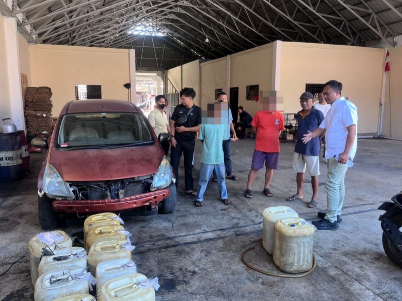 Satuan Reserse Kriminal (Sat Reskrim) Polres Pasaman Barat berhasil mengungkap kasus dugaan penyalahgunaan bahan bakar minyak (BBM) bersubsidi jenis Bio Solar dan mengamankan dua orang pelaku pada Selasa (26/5/2026) sekitar jam 10.00 WIB.