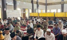 Pelaksanaan Shalat Idul Adha Masjid Darul Hujjaj Asrama Haji Kelas I Padang berlangsung khidmat