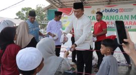 Dalam rangka memperingati Hari Raya Idul Adha 1447 Hijriah/2026 Masehi, Polres Pasaman Barat menggelar kegiatan penyembelihan hewan kurban di halaman Mapolres Pasaman Barat, Rabu (27/5/2026). Kegiatan tersebut dipimpin langsung oleh AKBP Agung Tribawanto dan berlangsung dengan penuh khidmat serta kebersamaan.