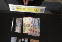 Satuan Reserse Narkoba Polres Agam kembali mengungkap kasus dugaan penyalahgunaan narkotika di wilayah hukumnya. Seorang pria berinisial AF (41), warga Jorong Ujuang Padang, Kenagarian Kampuang Tangah, Kecamatan Lubuk Basung, Kabupaten Agam, diamankan petugas pada Senin (1/6/2026) sekitar pukul 09.00 WIB.