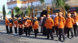 Pelaksanaan Sensus Ekonomi (SE) 2026 di Kabupaten Pasaman Barat resmi dimulai. Bupati Pasaman Barat, Yulianto, mengajak seluruh masyarakat dan pelaku usaha untuk memberikan data yang akurat, jujur, dan terbuka guna mendukung tersedianya data ekonomi berkualitas sebagai dasar penyusunan kebijakan pembangunan daerah maupun nasional.