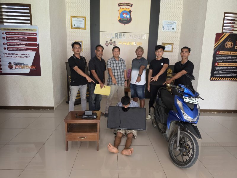 Satuan Reserse Kriminal (Satreskrim) Polres Agam menangkap seorang pria yang diduga terlibat dalam kasus pencurian di sebuah rumah kosong di Jorong Padang Tongga, Nagari Manggopoh, Kecamatan Lubuk Basung, Kabupaten Agam.