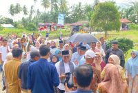 Radi Ismail, SE.S.Pd.Gr resmi Hantarkan Berkas Pencalonan ke Sekretariat Panitia Pemilihan Wali Nagari (PPWN) Nagari Padang Harapan, Kecamatan Sasak.