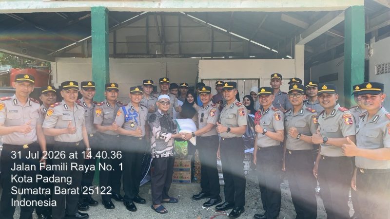 Sebagai wujud kepedulian sosial dan pengabdian kepada masyarakat, peserta didik (Serdik) Siswa Sekolah Inspektur Polisi (SIP) Angkatan 56 Resimen Parakrama Pradhana asal pengiriman Polda Sumbar menggelar kegiatan bakti sosial (baksos) di salah satu panti asuhan anak mentawai kota padang jumat (31/7/2026).