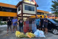 Satuan Reserse Kriminal (Satreskrim) Polresta Padang mengamankan tiga orang pelaku pencurian lintas provinsi yang beraksi di sejumlah toko di Kota Padang.