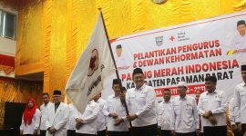 Pengurus dan Dewan Kehormatan Palang Merah Indonesia (PMI) Kabupaten Pasaman Barat masa bakti 2026–2031 resmi dilantik di Aula Kantor Bupati Pasaman Barat, Senin (3/8/2026).