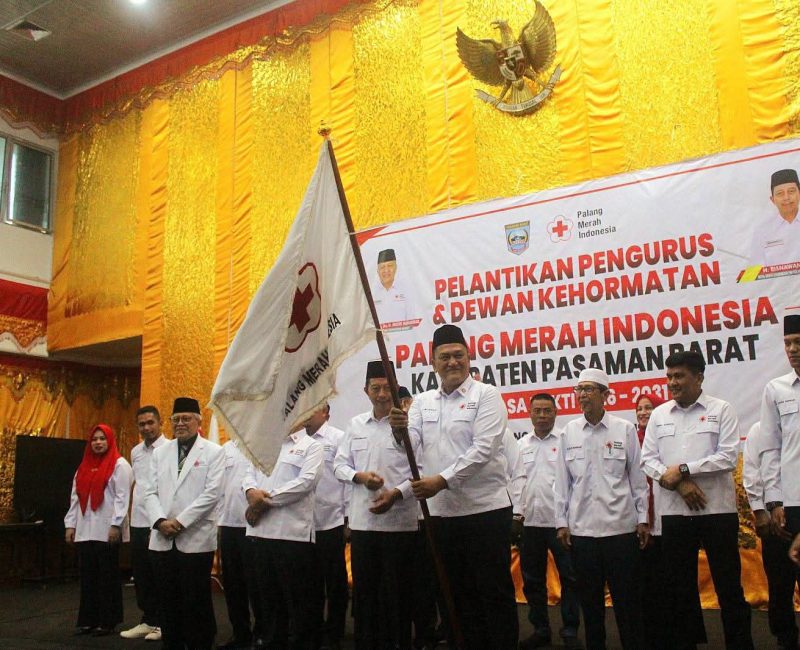 Pengurus dan Dewan Kehormatan Palang Merah Indonesia (PMI) Kabupaten Pasaman Barat masa bakti 2026–2031 resmi dilantik di Aula Kantor Bupati Pasaman Barat, Senin (3/8/2026).