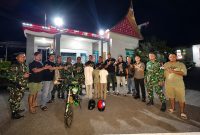 Tim 1 Klewang Satuan Reserse Kriminal (Satreskrim) Polresta Padang menangkap tiga anak di bawah umur yang kedapatan melakukan pencurian di sejumlah toko handphone kawasan Plaza Andalas, Kota Padang.