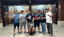 Tim Klewang Satuan Reserse Kriminal (Satreskrim) Polresta Padang mengamankan seorang remaja berusia 16 tahun berinisial AG yang diduga terlibat dalam tindak pidana pencurian dengan pemberatan. Pelaku ditangkap di kawasan Pasar Raya Padang, Sabtu (1/8/2026) dini hari.