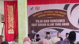 Ratusan masyarakat menghadiri kegiatan Komunikasi, Informasi, dan Edukasi (KIE) Badan Pengawas Obat dan Makanan (BPOM) bersama Anggota Komisi IX DPR RI Ade Rezki Pratama, S.E., M.M. dengan tema 