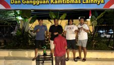 Tim Klewang dan Opsnal Satuan Reserse Kriminal (Satreskrim) Polresta Padang berhasil membekuk seorang Anak yang Berkonflik dengan Hukum (ABH) berinisial FA (16) yang diduga terlibat dalam tindak pidana pencurian dengan pemberatan (curat).