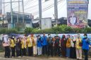 Pengurus DPD KNPI Pasaman Barat bersama Koramil Simpang Empat, BEM Akademi Kebidanan Pasaman Barat, serta mahasiswa Yaptip Pasaman Barat.